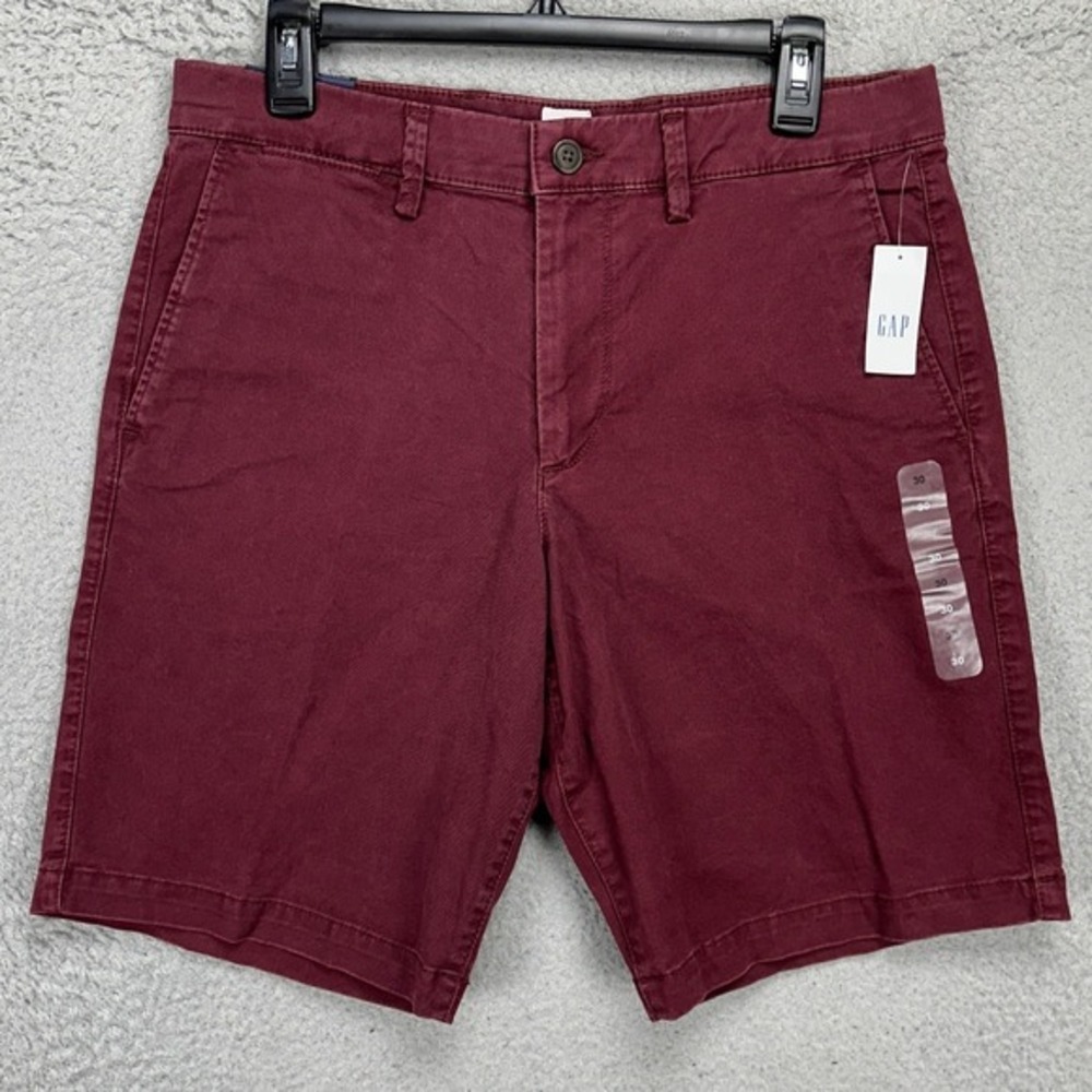 GAP Mens Essential Khakis Shorts 30X10 Maroon Flat Front Stretch Pockets NEW